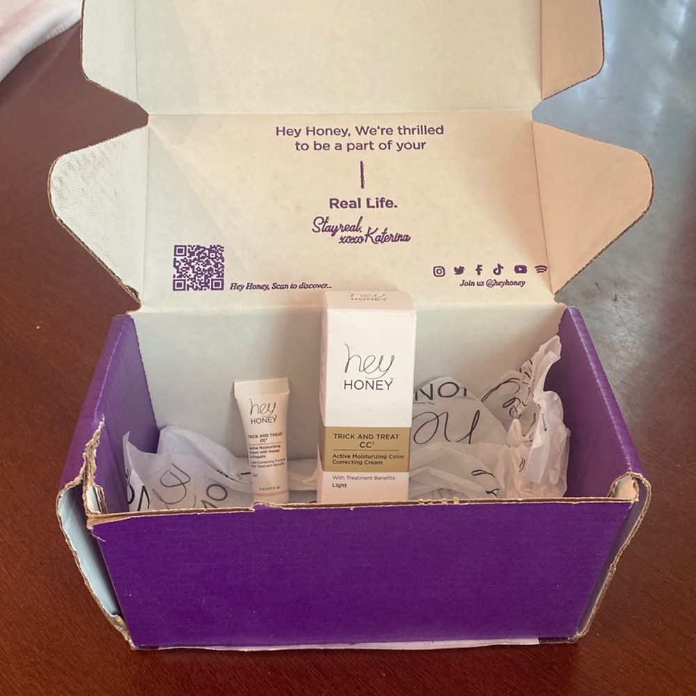 Hey Honey Trick and Treat Active Moisturizing Color Correcting Cream